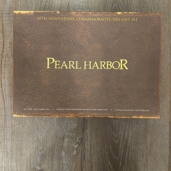 VINTAGE & Rare 60th anniversary edition Pearl Harbor collectable set - Picture 11 of 12